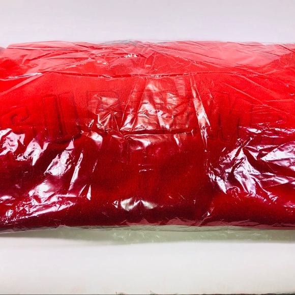 Supreme Polartec Fleece Hooded Sweatshirt Red FW18 - Picture 3 of 7